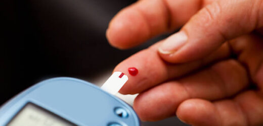 SIGNS THAT SHOWS YOUR BLOOD SUGAR IS HIGH AND 2 WAYS TO REDUCE IT