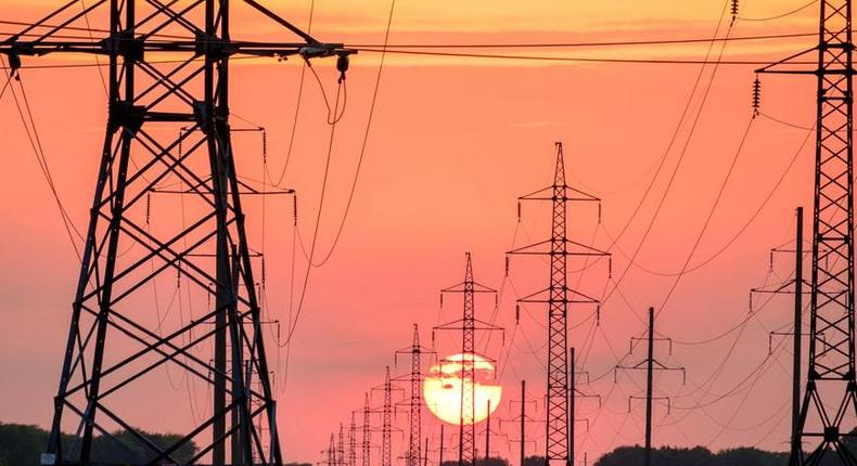 NATIONWIDE DARKNESS AS POWER GRID COLLAPSES TOTALLY
