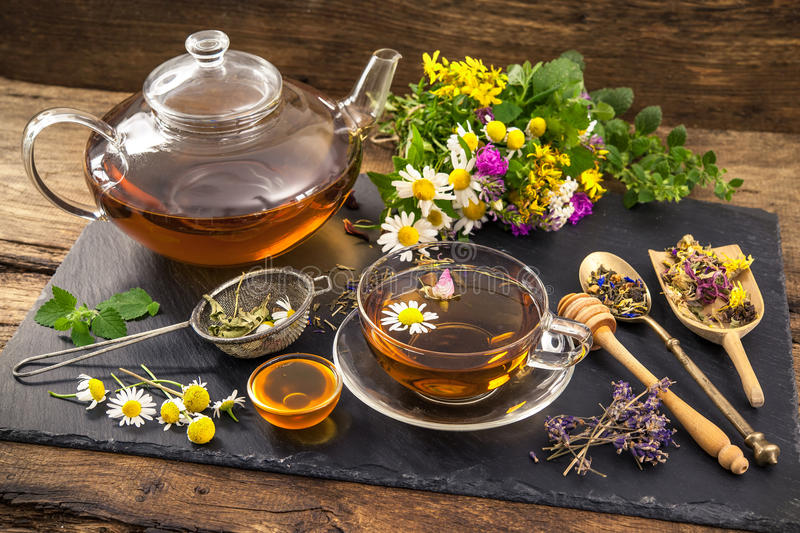 HERBAL TEA: 5 POPULAR PLANTS YOU CAN USE TO MAKE HERBAL TEA AND THEIR HEALTH BENEFITS