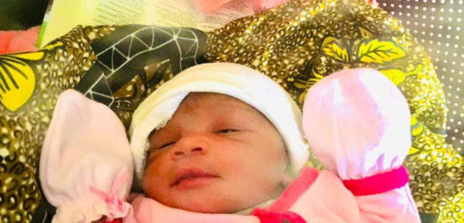 NIGERIAN LADY CELEBRATES AS HER AUNT GIVES BIRTH TO BABY GIRL AFTER 16 YEARS OF MARRIAGE