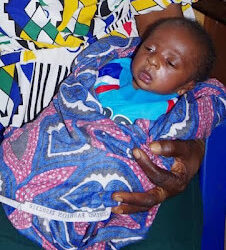 WOMAN ABANDONS HER ONE-MONTH-OLD BABY BOY IN A BUS IN ANAMBRA