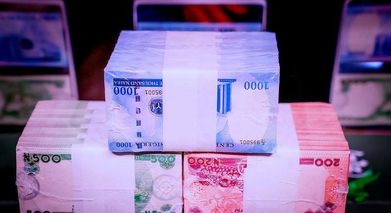 THE NIGERIAN CURRENCY HITS ANOTHER RECORD LOW MILESTONE AT N462/$1