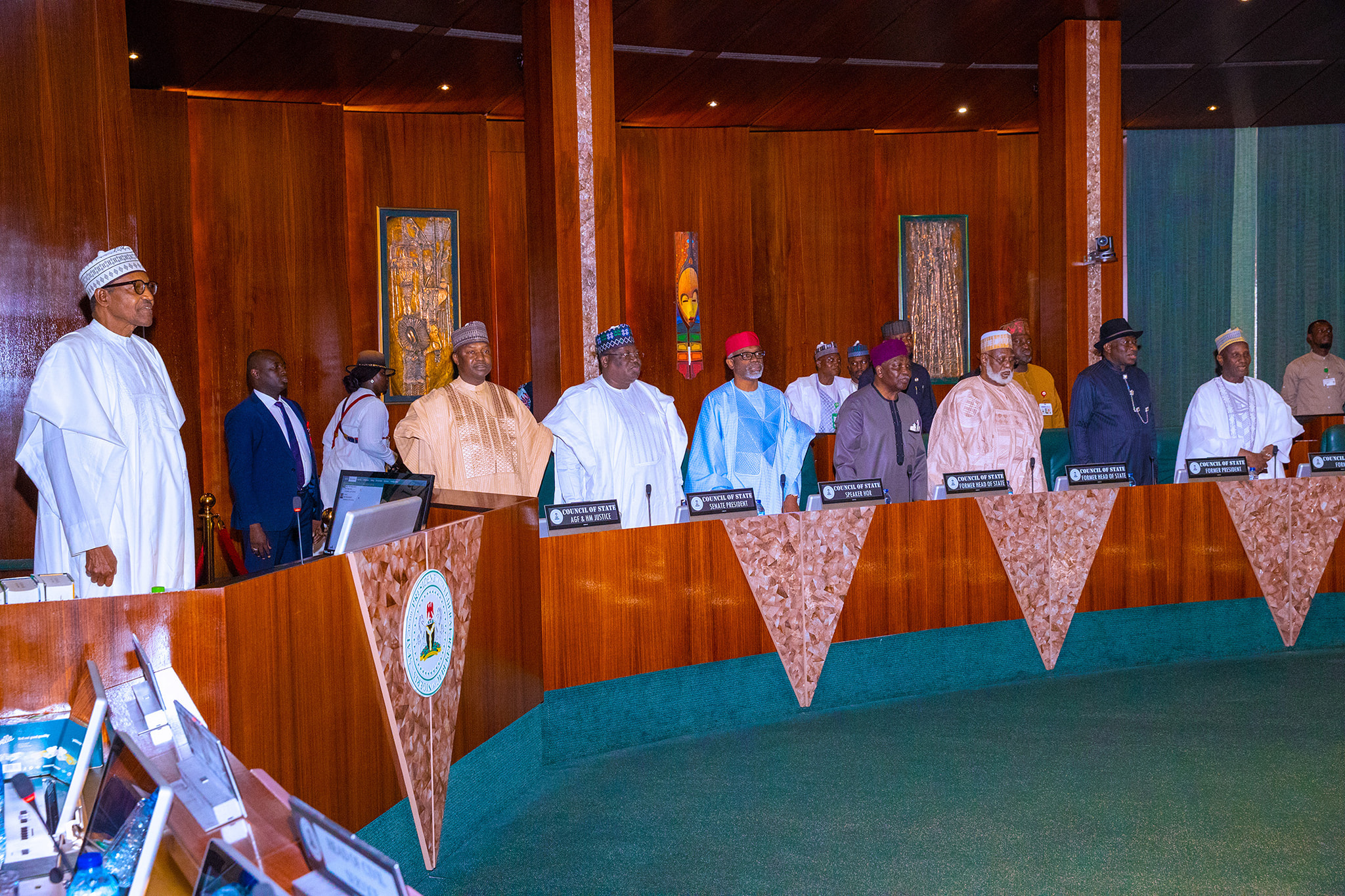 Print more new notes or recirculate old notes – Council of State tells CBN