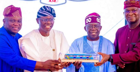 EX-LAGOS STATE GOVERNOR, AKINWUNMI AMBODE, ATTENDS STATE BANQUET HELD IN HONOR OF PRESIDENT TINUBU IN LAGOS