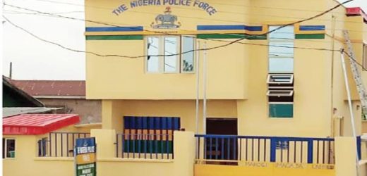Housewife commits suicide in front of Police Station, leaves behind three children