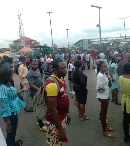 Residents stranded as fuel scarcity bites hard in Lagos (photos)