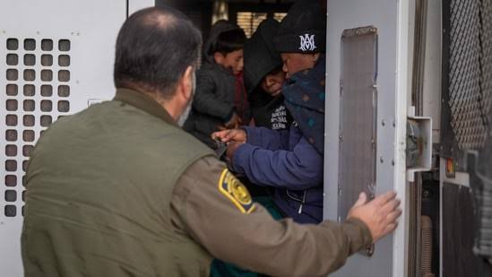 US arrests 538 illegal immigrants and deports hundreds in mass operation days into Trump’s presidency